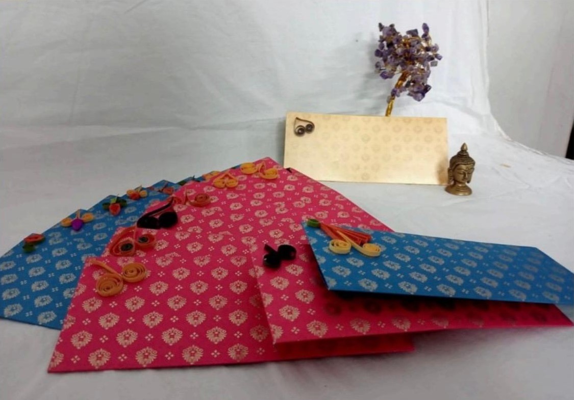 handmade envelope card with quilling work