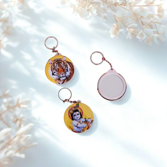 keychain with mirror keychain with mirror